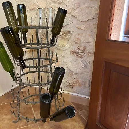 Es Barracar D'es Vins By Localite *